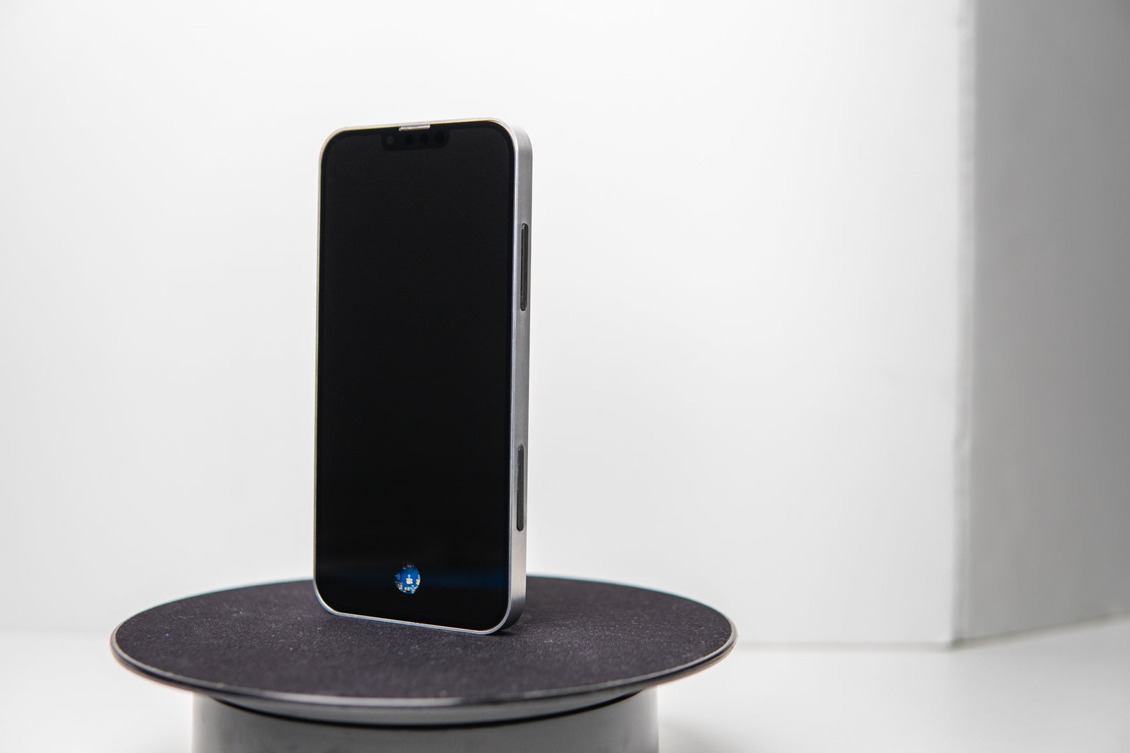 Solid State Haptic Controls Boréas Introduces First Solid-State Haptic Buttons for Smartphones ...